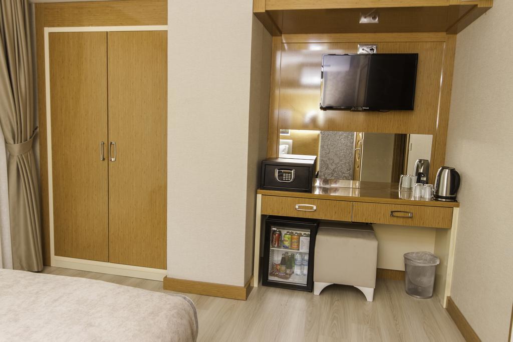 Mars Hotel Истанбул Екстериор снимка