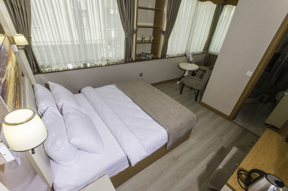 Mars Hotel Истанбул Екстериор снимка